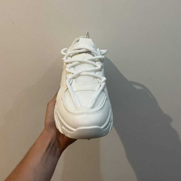 Białe masywne sneakersy platforma New Style r. 44