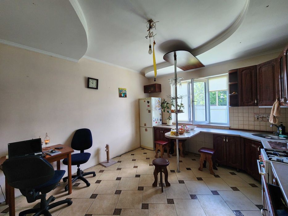 Вітаю. Продам будинок, газ, гараж, 12 соток, Боярка_Тарасівка.