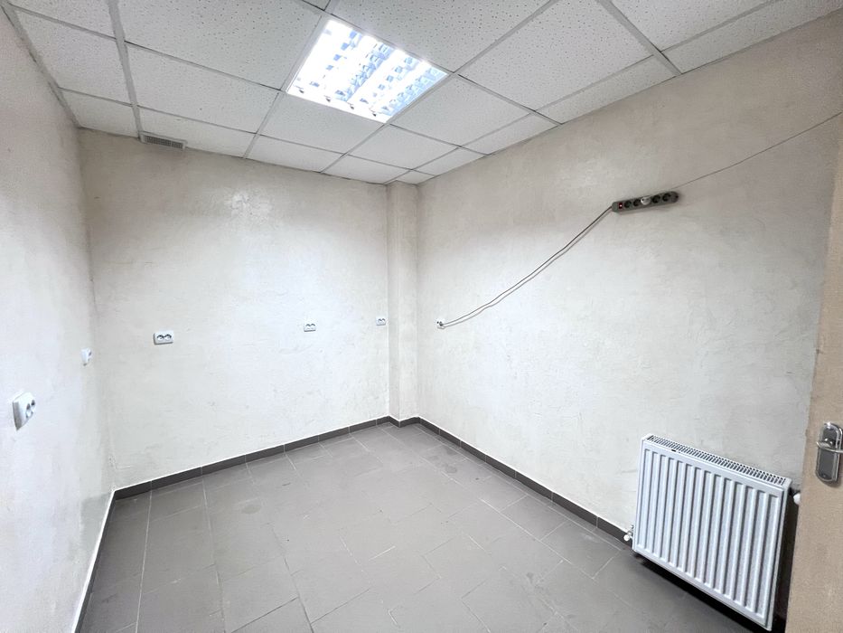 Продаж комерційного приміщення на Бамі