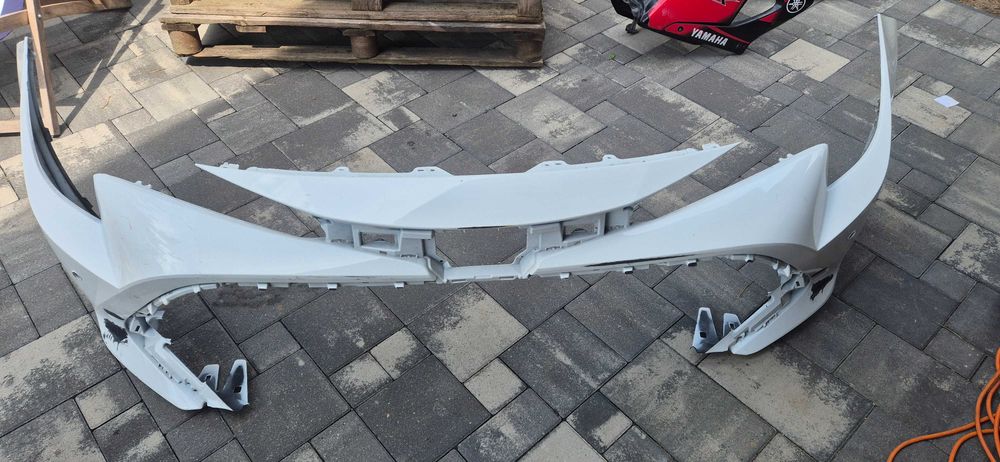 Zderzak przód corolla e21 lift gr