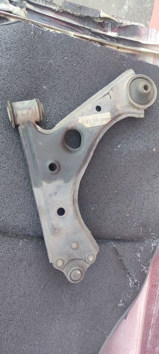 Braço suspenção frente direito Opel corsa D