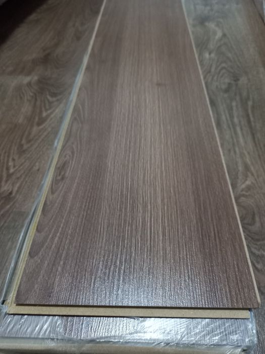 Ламінат Діамант (залишок 1 упаковка в півцени)
