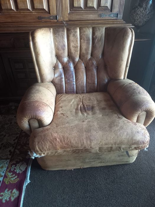 Sofàs individuais em pele (2)