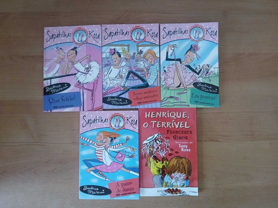 Livros de vários estilos literários