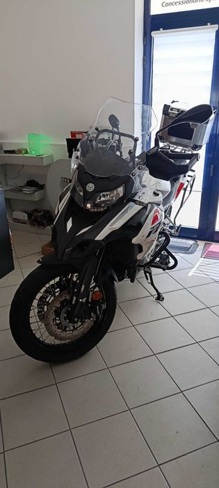 vendo Benelli TRK502X