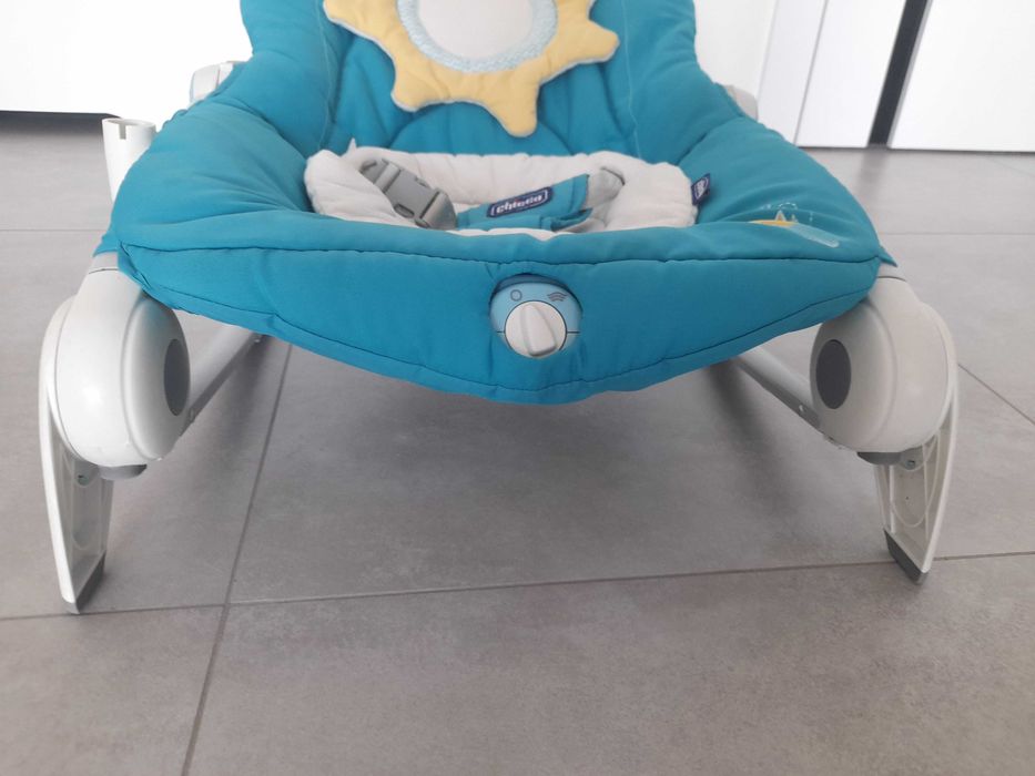 Leżaczek bujaczek Chicco Balloon niebieski