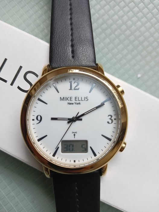 Mike Ellis watch Radio Control AW 12