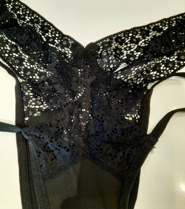 Majtki stringi figi koronka czarne XL Nowe