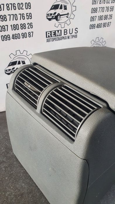 Консоль центральна jeep grand cherokee 2005-2010