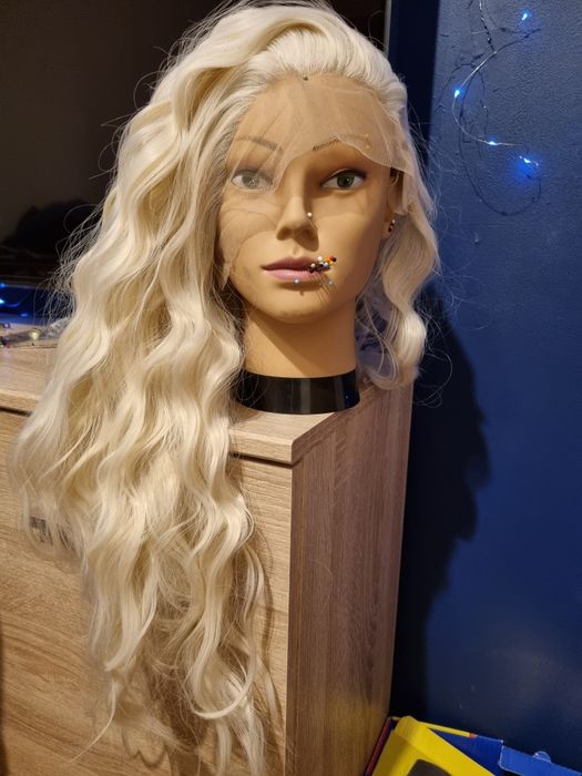 Peruka Blond z Lacefrontem