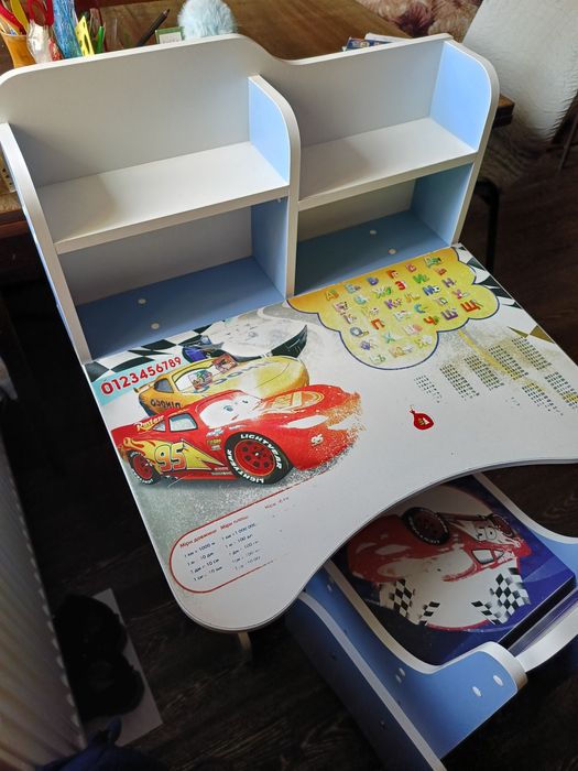 Дитячий стіл парта