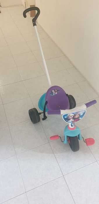 Triciclo da frozen