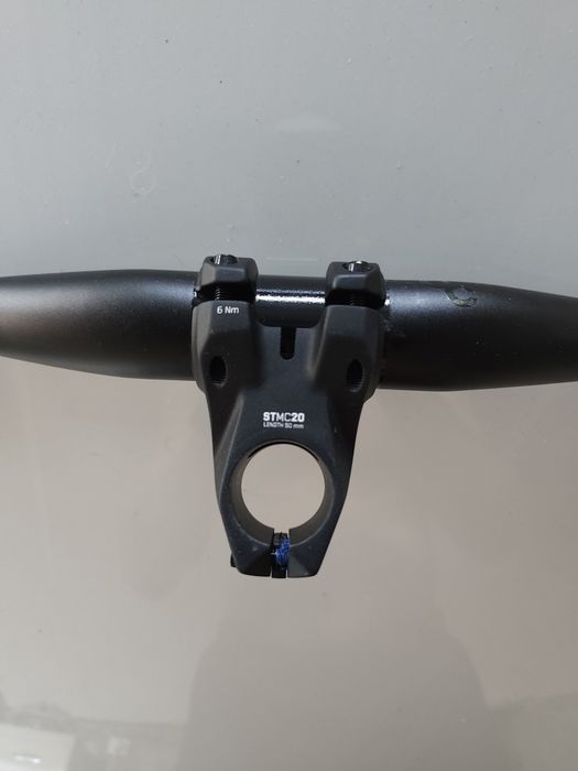 Cockpit Orbea 35mm: Guiador OC + Avanço ST-MC20 50mm + Espaçadores