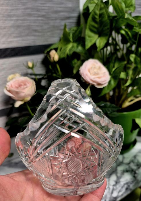 Хрустальные конфетницы корзинки