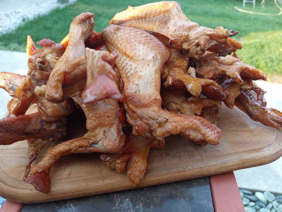 Копчені крила, гомілка, окорок, циплята