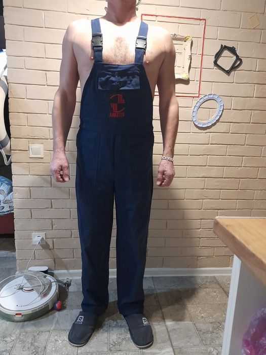 Спецодежда мужская нова.