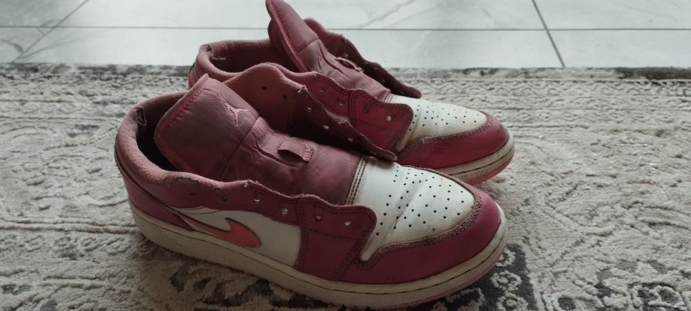 Buty Nike Jordan oryginalne r. 37,5