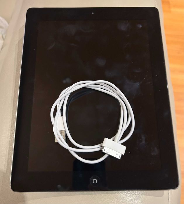 IPAD 3ª geração  wi-fi  4G Modelo A 1430 inclui capa de proteção
