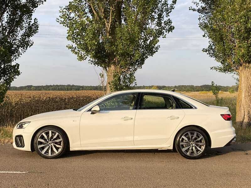 Audi A4 B9 2021 Quattro