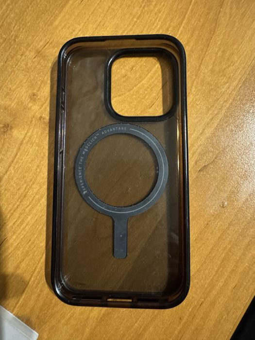 Etui Uniq iphone 15 pro