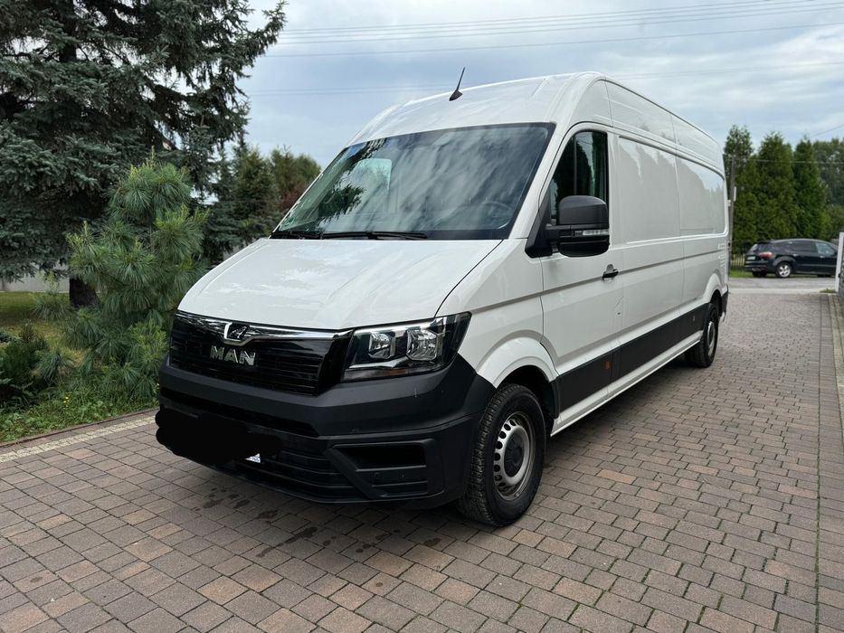 Wynajem busa dostawczy