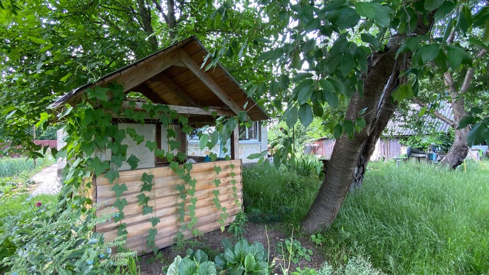 Продається будинок 40 хв від Київа, розвінена інфраструктура.