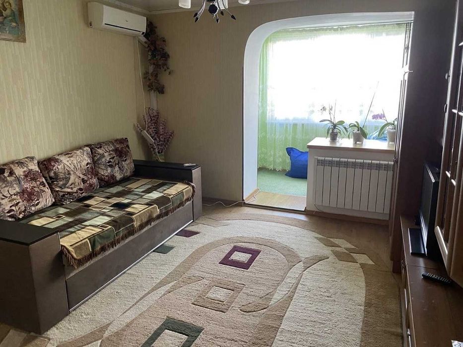 Продам 1-комнатную возле ЖД-вокзал!