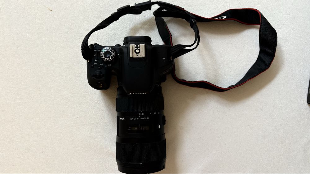 Kit Canon EOS 800D + Sigma 18-35mm f/1.8 Art + 50mm + RØDE
