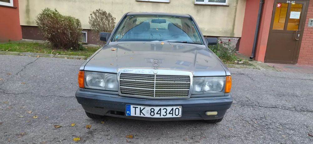 Mercedes-Benz Seria 190