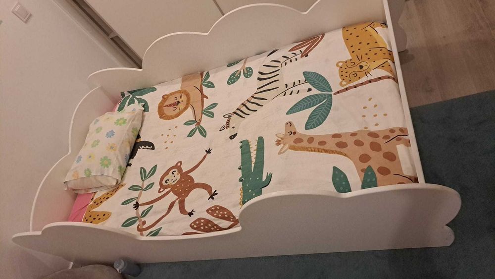 Vendo cama e colchão