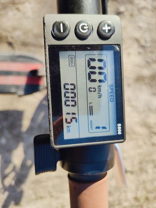 KUGOO M4 — Электросамокат, исправен, без зарядки, с модернизацией.