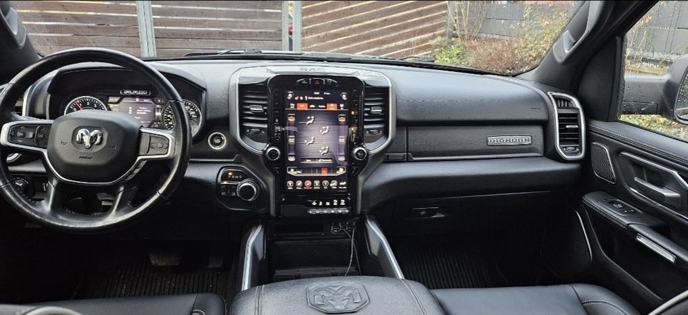 DODGE RAM 1500 rocznik 2020 5,7 Hemi + LPG, czarny, długa kabina