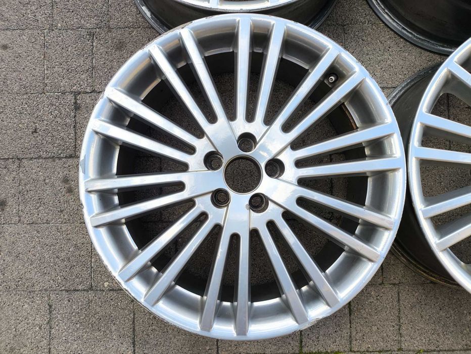 Felgi 18 Cali 5x100 VW Golf R32 VR6