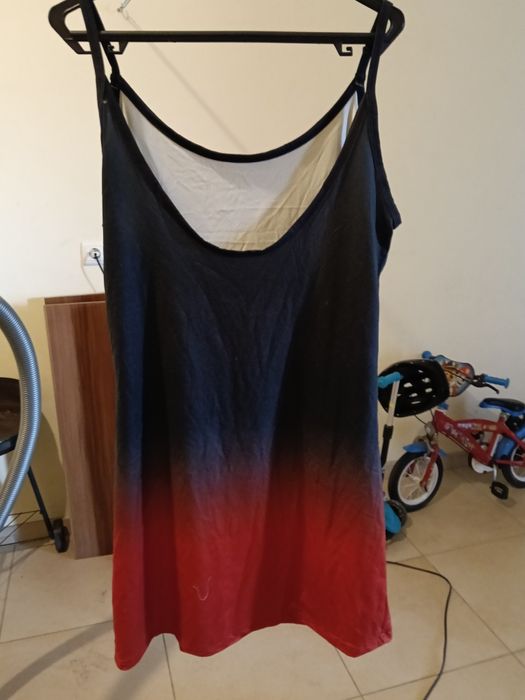 Roupa de senhora usada