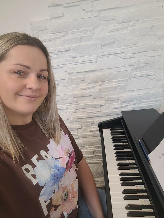 Lekcje gry na pianinie/keyboardzie z dojazdem