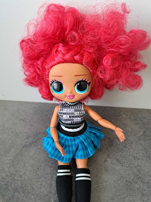 Lalkęa LOL Surprise OMG Doll i 75 kolekcjonerski kart 75sztuk Gratis