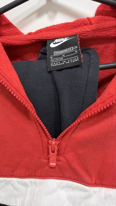 Спортивний костюм Nike на хлопця розмір М на зріст 137-147 см