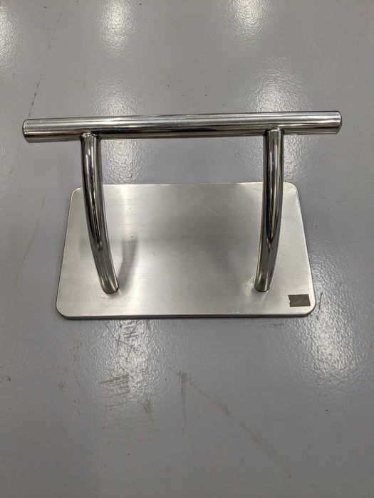 Pousa-pés - aço inoxidável (semi novo) vendo 3 iguais.