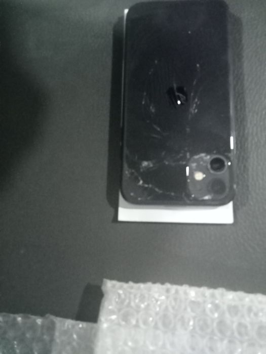 iPhone 11 para peças ou aproveitar a carcaça