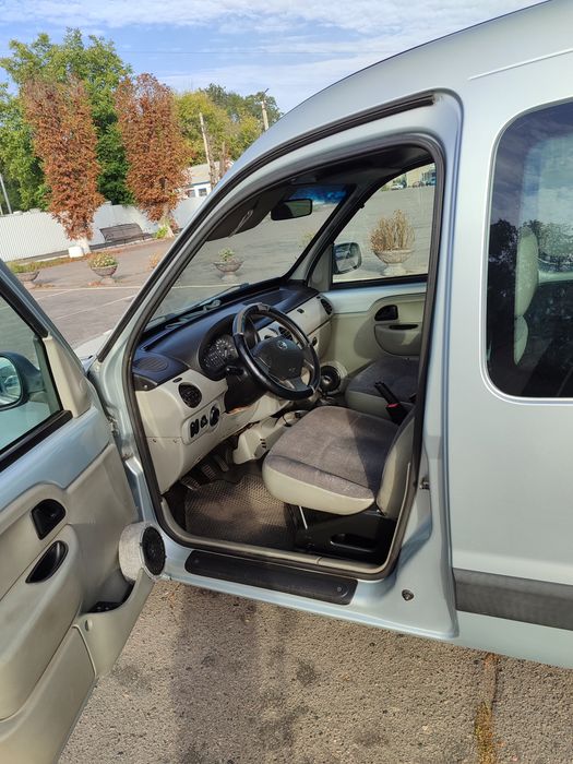 Продам авто Nissan Kubistar