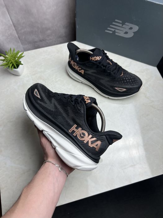 Кросівки Hoka Clifton 9 Розмір 41 Original Взуття
