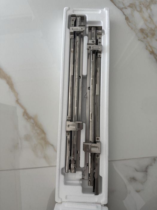 Prowadnice do piekarnika Bosch HEZ638000