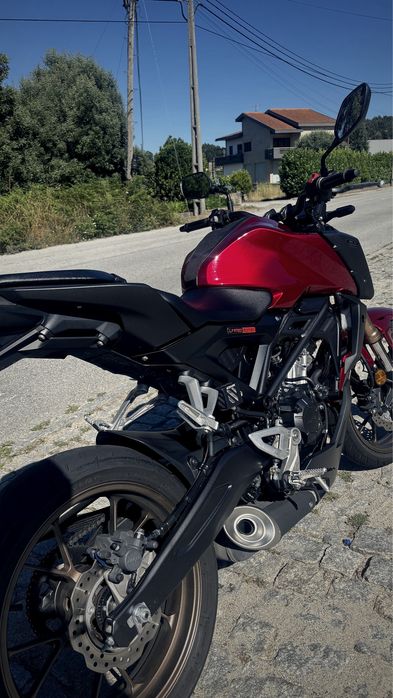 Honda CB125R 2024