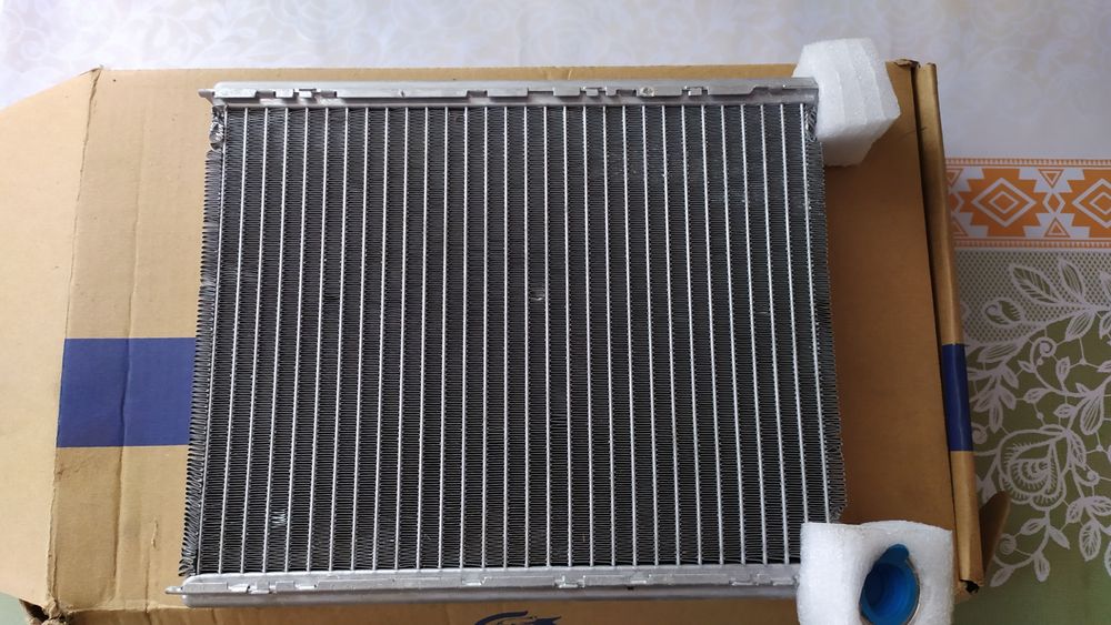 Продам радіатор піски Сітроен C3 пікасо