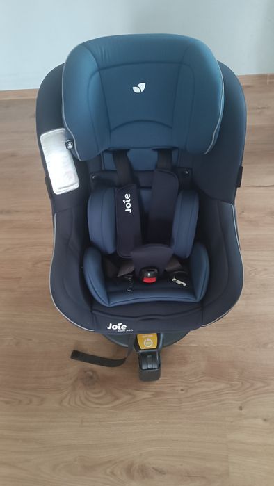Fotelik obrotowy joie spin 360