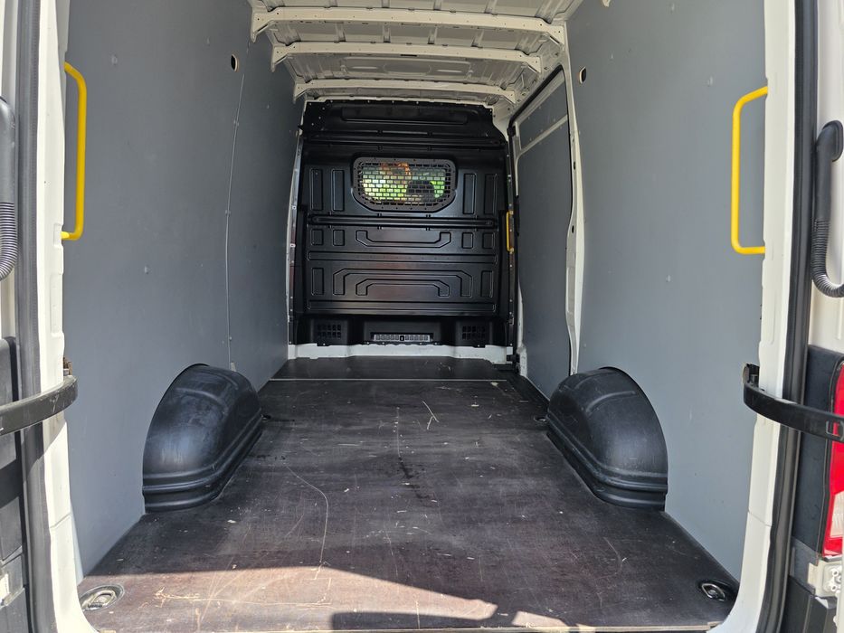 VW Crafter 2.0TDi L3H3