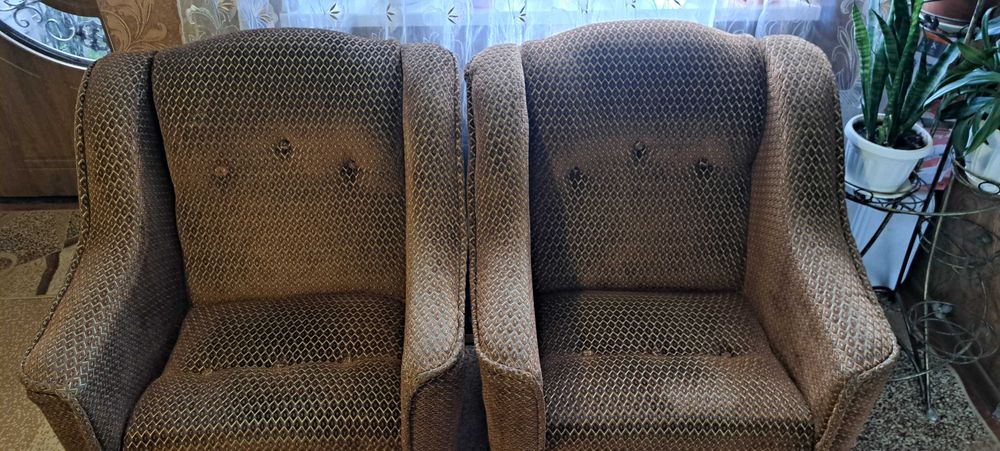 Диван та крісла комплект