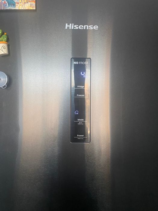 Lodówka wolnostojąca Hisense No Frost 200cm Czarna