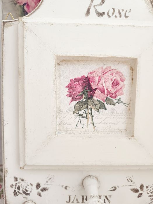 Uchwyt vintage z różą