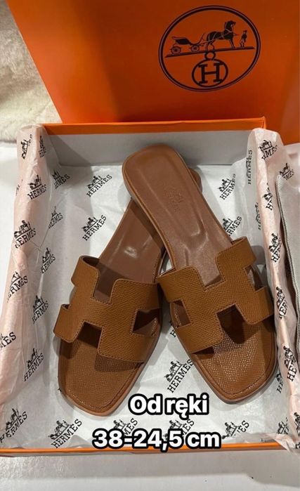 Klapki hermes brązowe